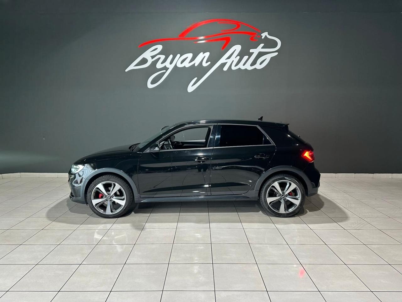 Audi A1 citycarver 1.5 35 TFSI S tronic Identity Contrast