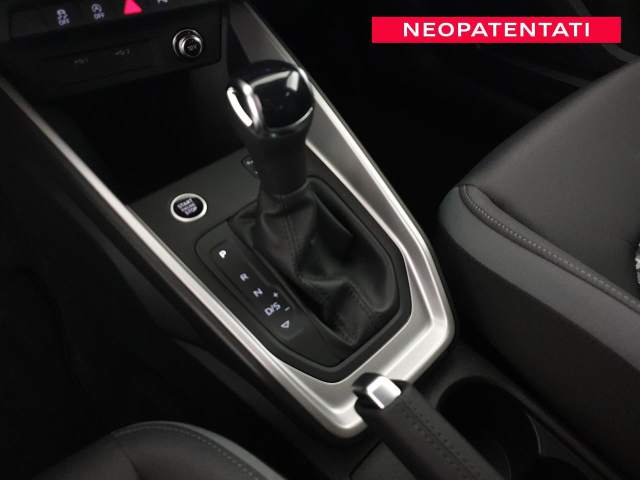 Allstreet 30TFSI 116CV S tronic Identity Contrast