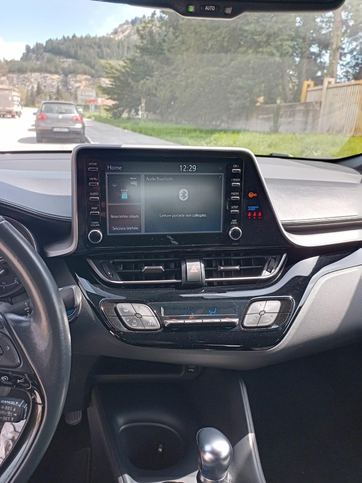 Toyota C-HR 1.8 Hybrid E-CVT Active