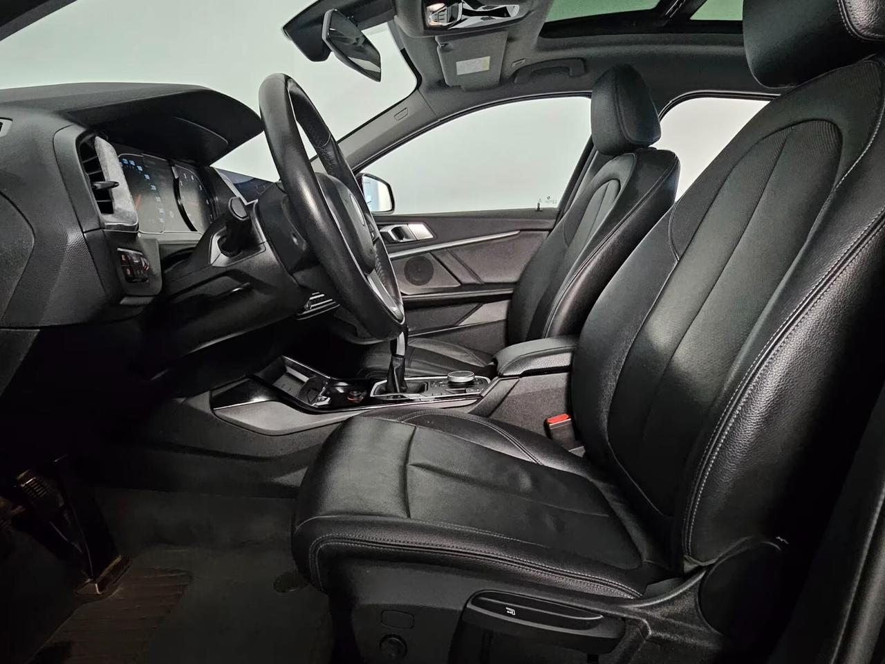 Bmw 118 118i 5p. Business Advantage