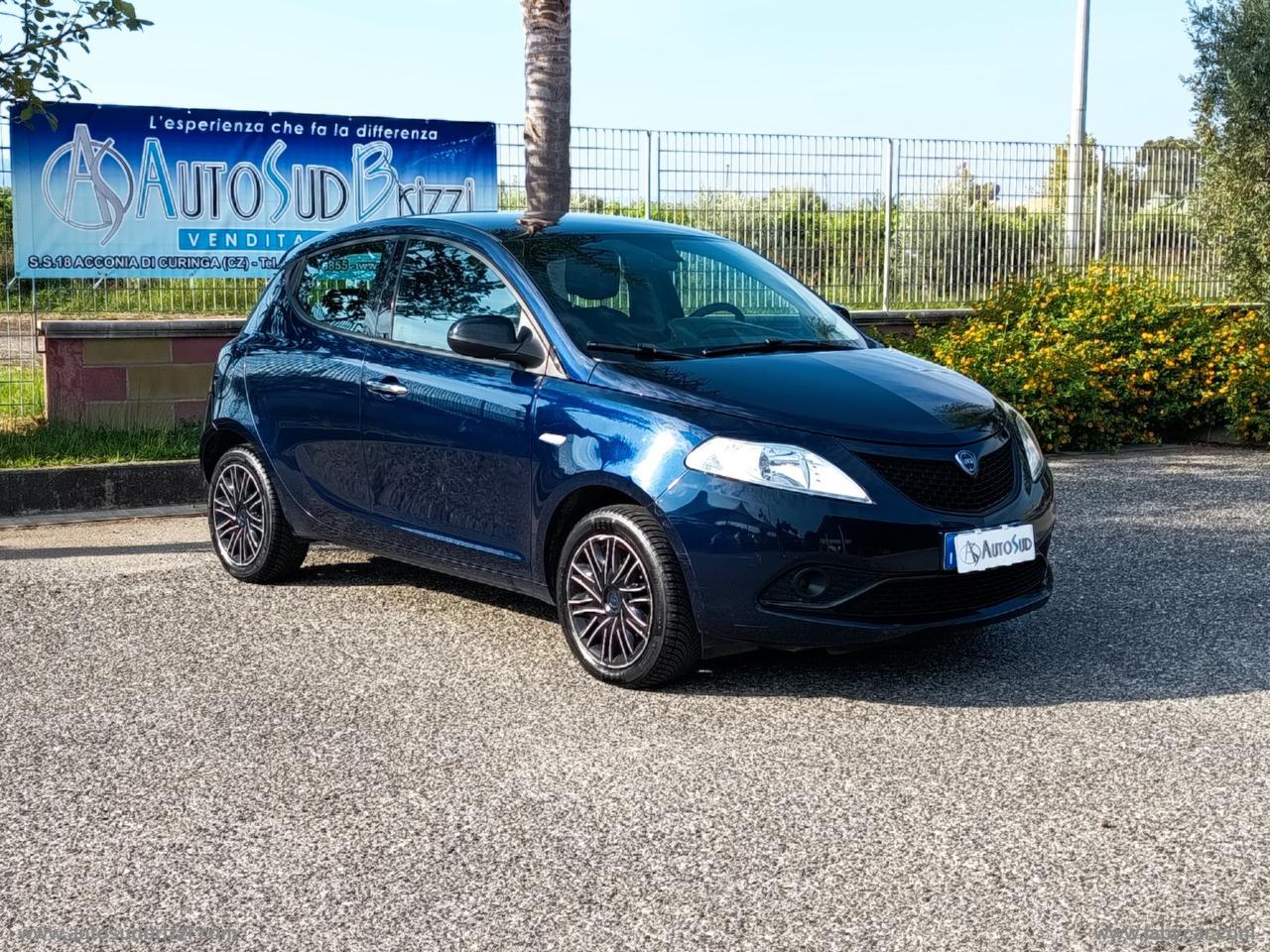 LANCIA Ypsilon 1.2 69 CV 5p. S&S Gold