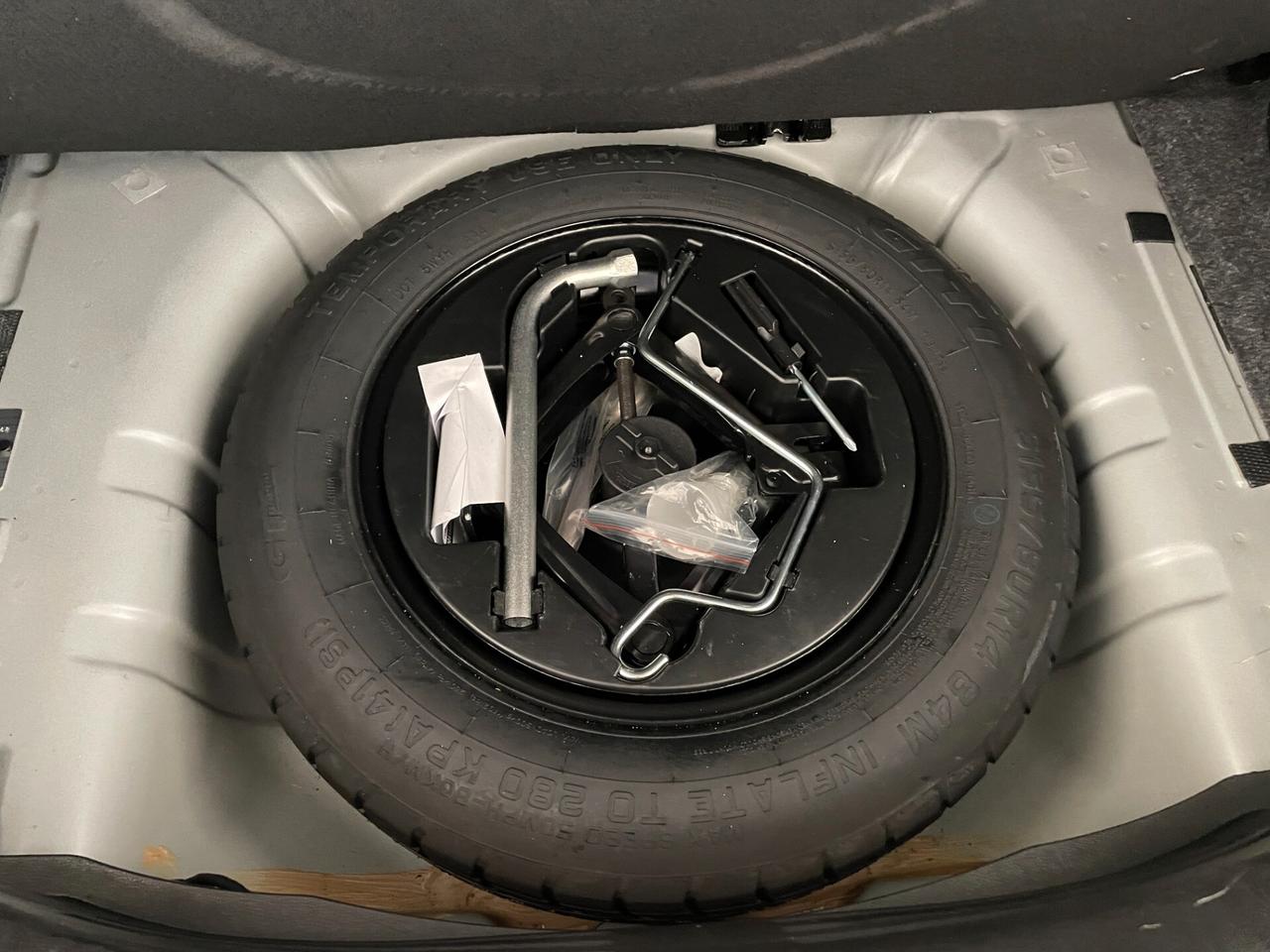 Lancia Ypsilon 1.0 FireFly 5 porte Hybrid Platino