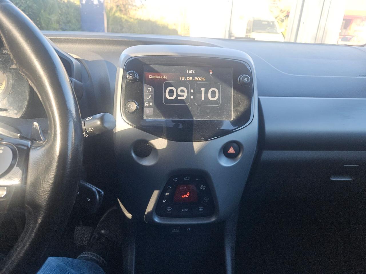 Toyota Aygo 1.0 VVT-i 69 CV 5 porte x-cool TSS MMT