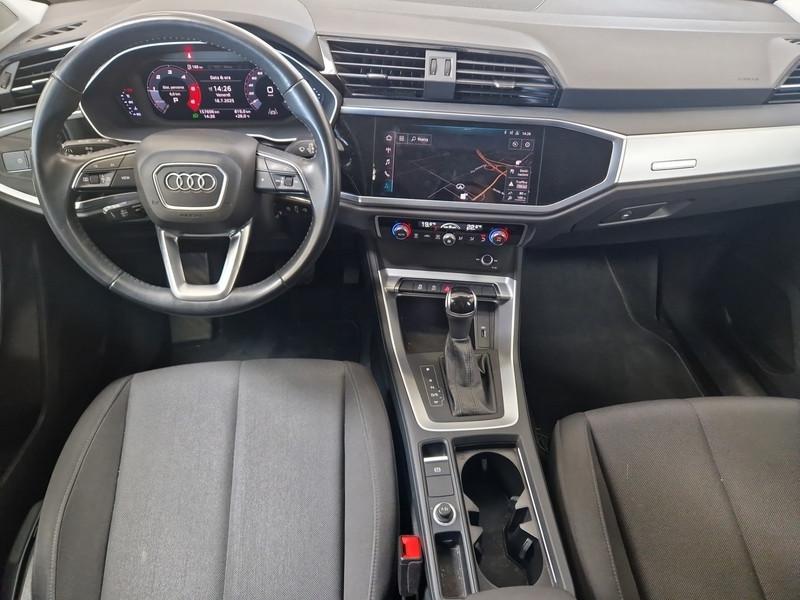 AUDI Q3 35 TDI S tronic Business