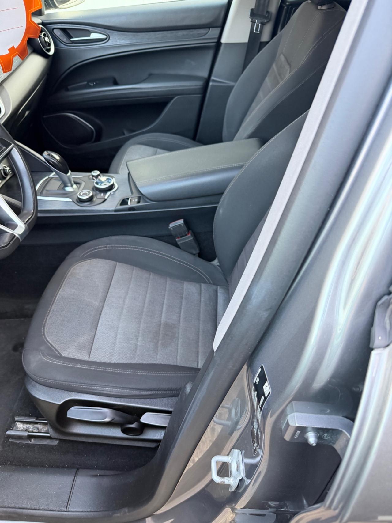 Alfa Romeo Stelvio 2.2 Turbodiesel 190 CV AT8 Q4 Business