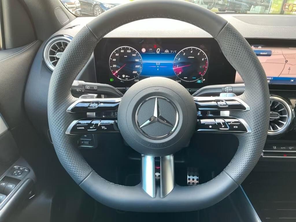 Mercedes-benz GLA 180 Automatic AMG Line Premium 360