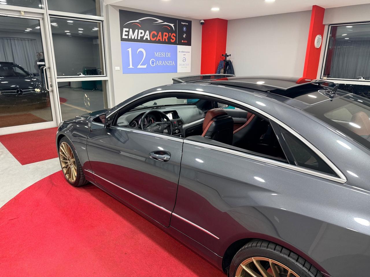 Mercedes-benz E 220 CDI BlueEFFICIENCY Avantgarde AMG