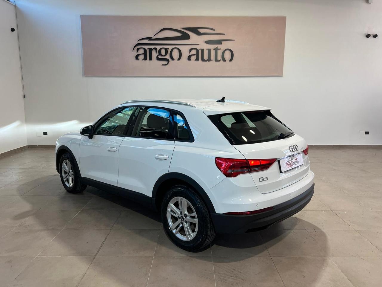 Audi Q3 35 TDI quattro S tronic Business