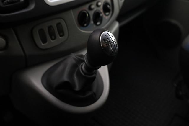 RENAULT Trafic 2.0 dCi/115 Passenger 8 Posti