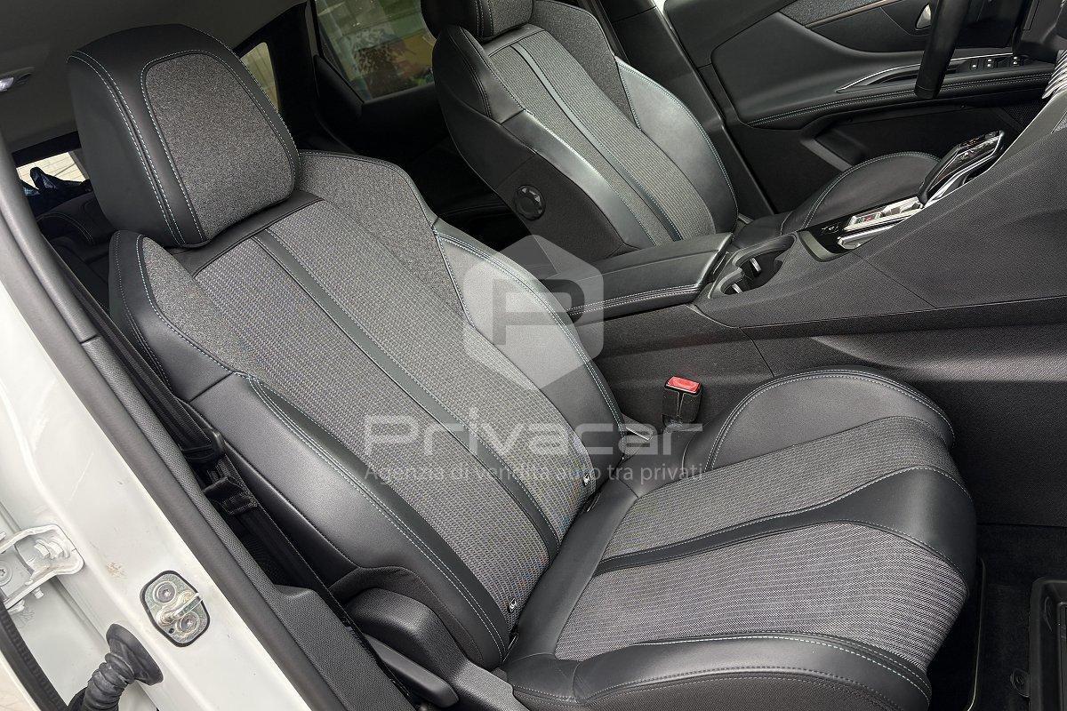 PEUGEOT 3008 BlueHDi 130 S&S EAT8 Allure