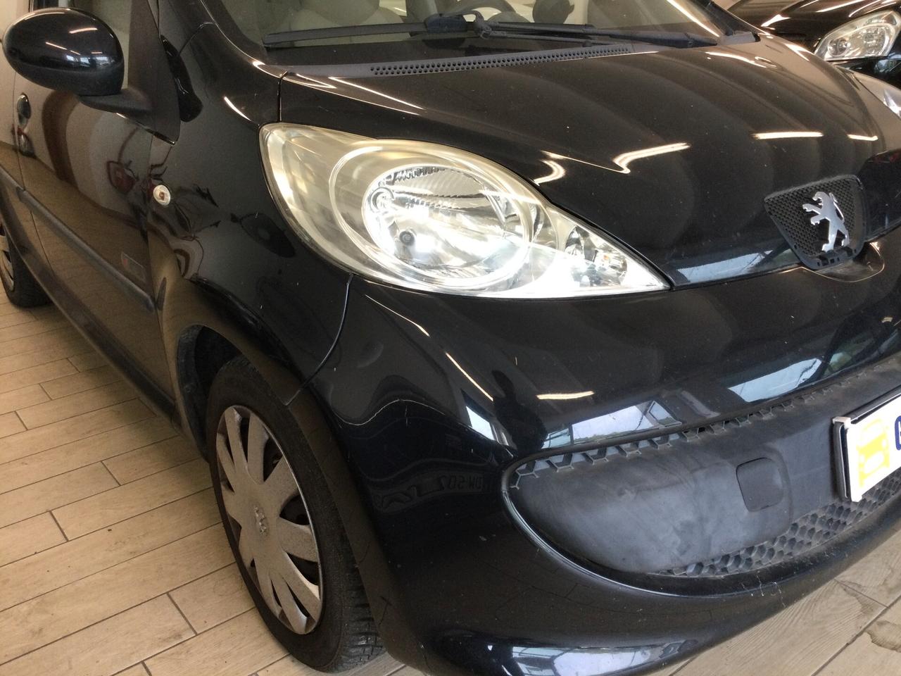 Peugeot 107 1.0 68CV 5p. Sweet Years