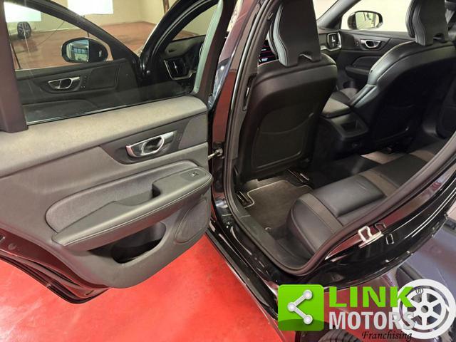 VOLVO V60 D3 Geartronic R-design - IVA -FULL- GANCIO -24MESI