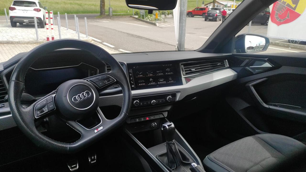 AUDI A1 1.0 TFSI 95CV BENZINA MANAULE S LINE
