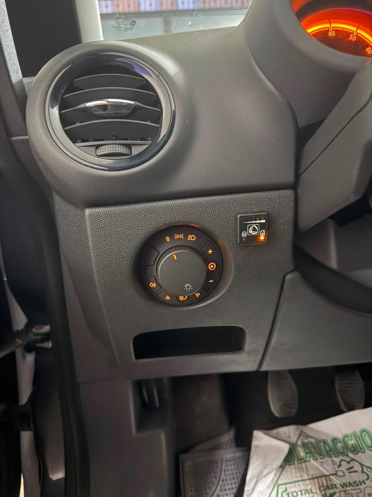 Opel Corsa 1.0 12V 3 porte Club