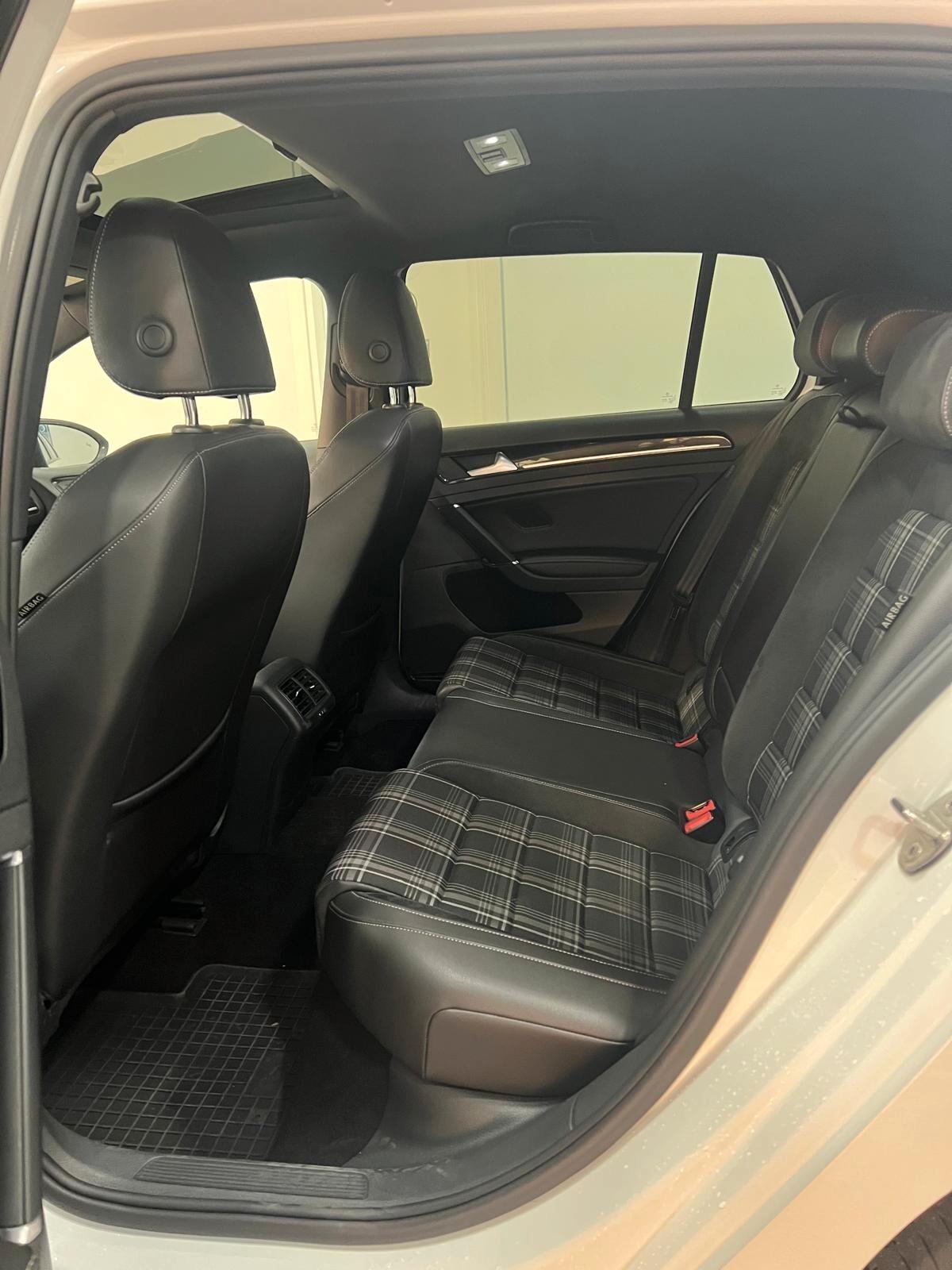 Volkswagen Golf GTD 2.0 TDI DSG 5p. BlueMotion Technology