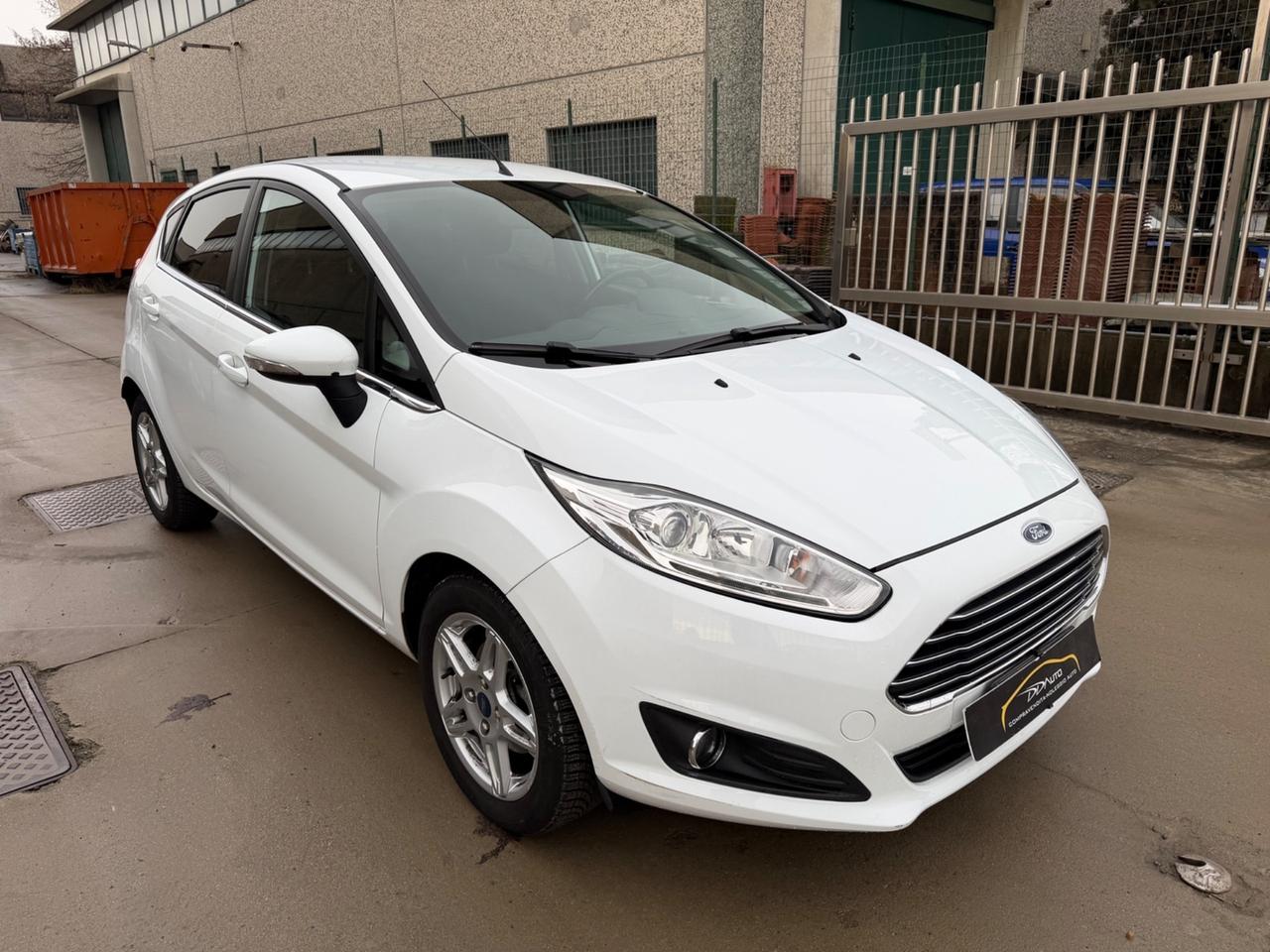 Ford Fiesta 1.2 60CV 5 porte Titanium