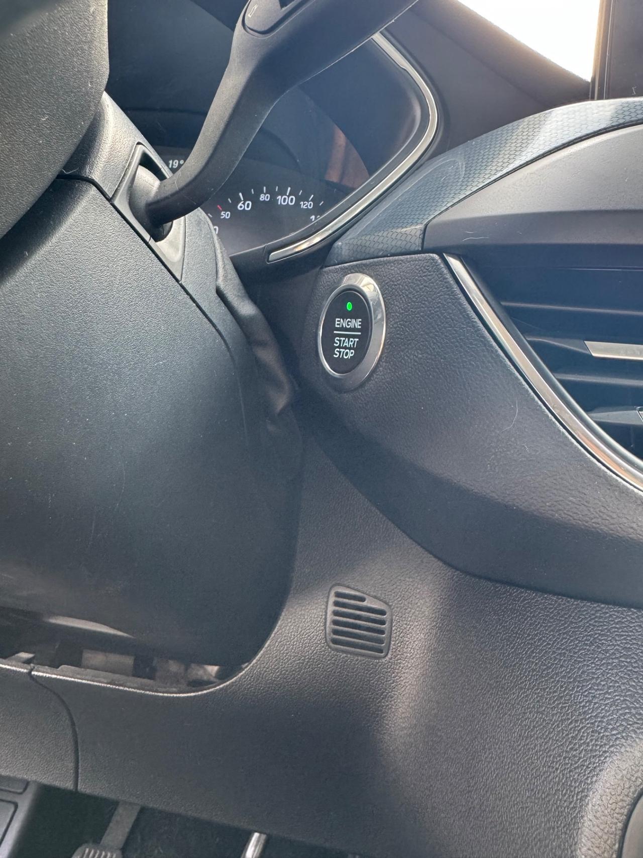 Ford Focus 1.0 Hybrid 125 CV Active acc permute