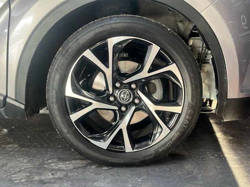 Toyota C-HR C-HR 1.8 Hybrid E-CVT Dynamic
