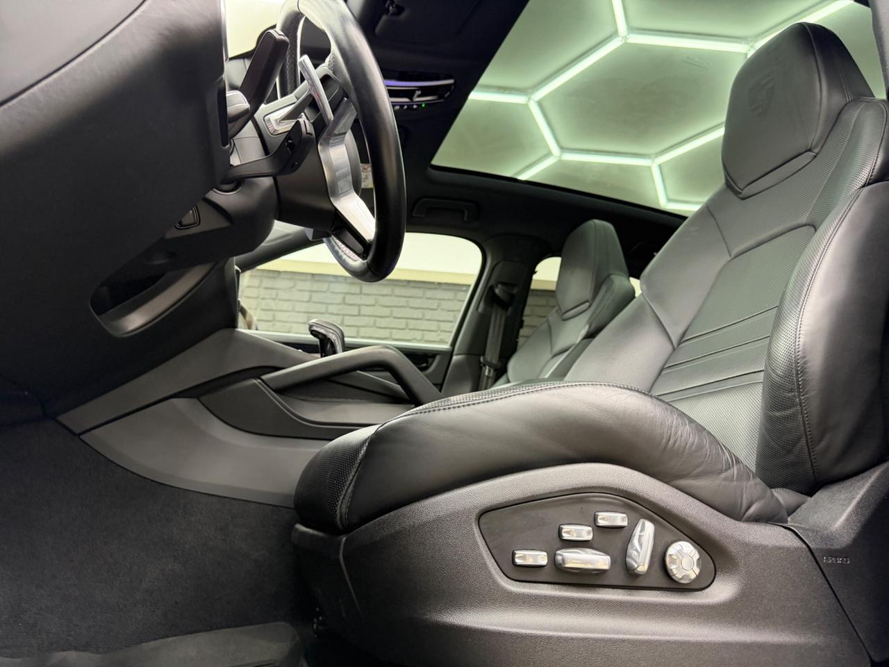 Porsche Cayenne Coupé 3.0 V6 IPER FULL