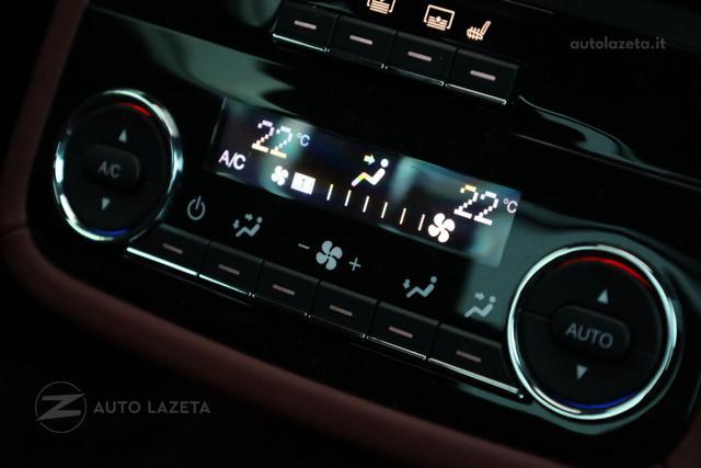 MASERATI Quattroporte V8 580 CV Trofeo