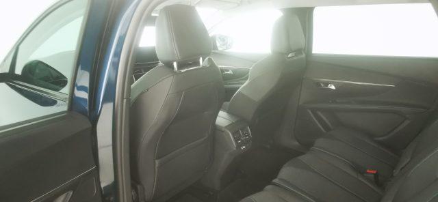 PEUGEOT 5008 BlueHDi 130 S&S Allure