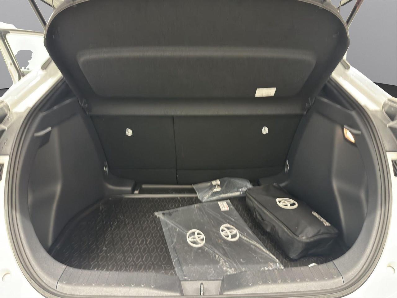 Toyota C-HR 1.8 hev Trend fwd e-cvt