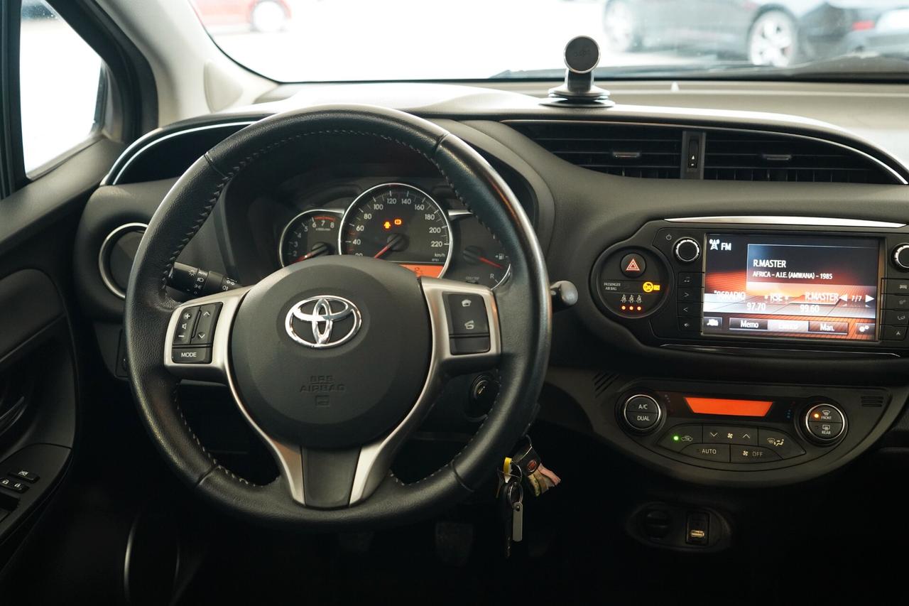 Toyota Yaris 1.0 5 porte Lounge 70 CV