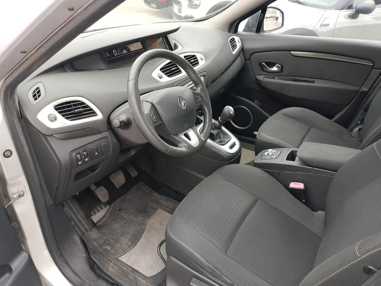 Renault Scenic Scénic X-Mod 1.5 dCi 110CV Dynamique