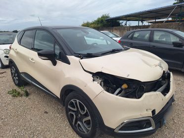 Renault Captur 1.5 dCi Cambio Automatico incidentata