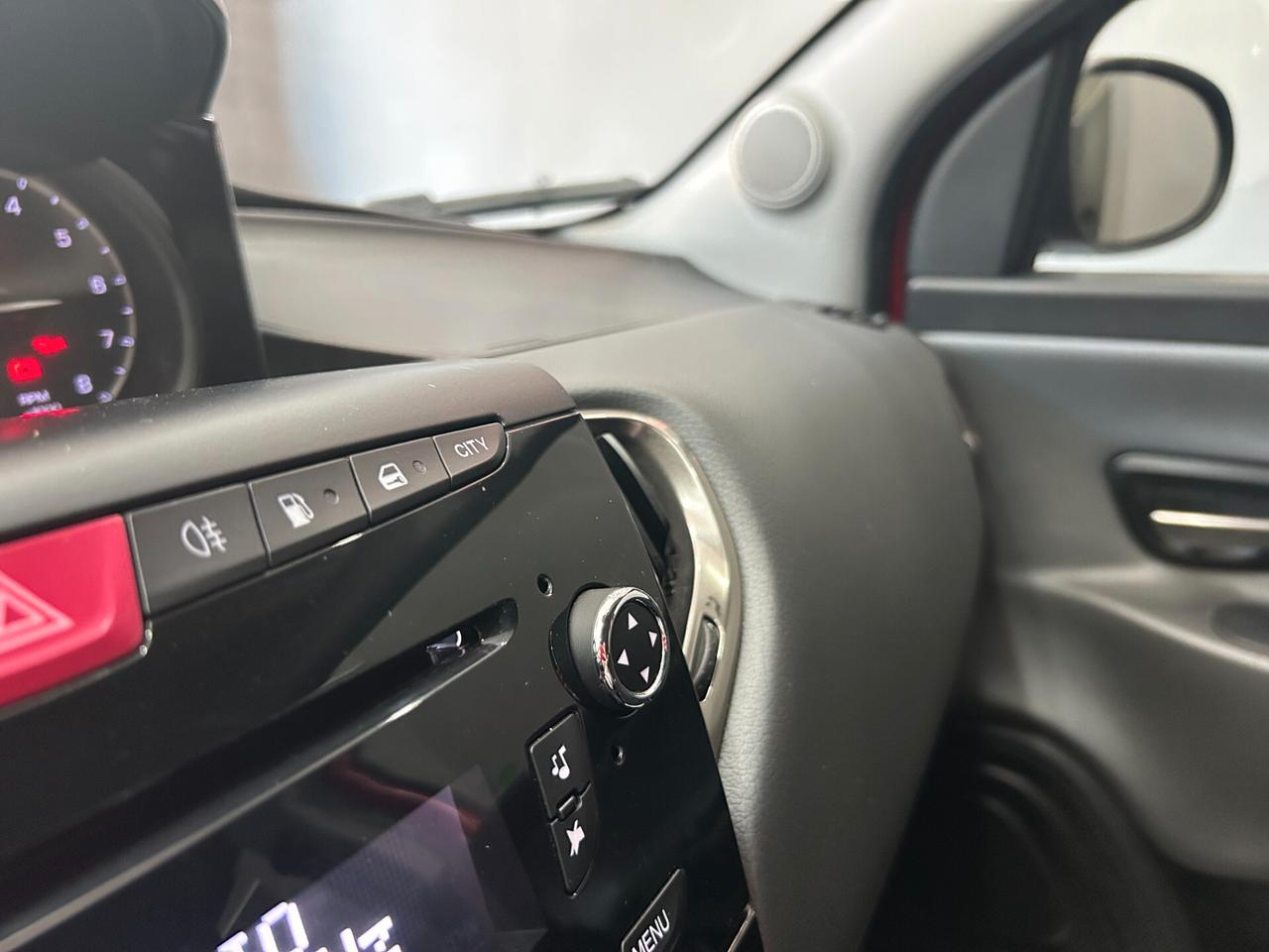 Lancia Ypsilon 0.9 Twinair Ecochic Metano di serie Gold ITALIANA