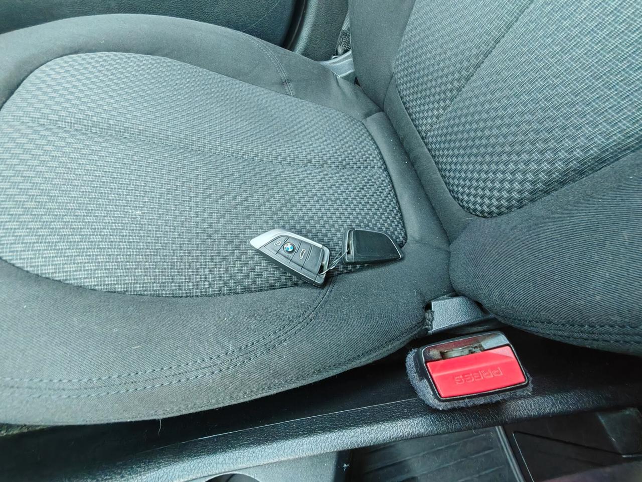 Bmw 216 216d Active Tourer Luxury 7 POSTI