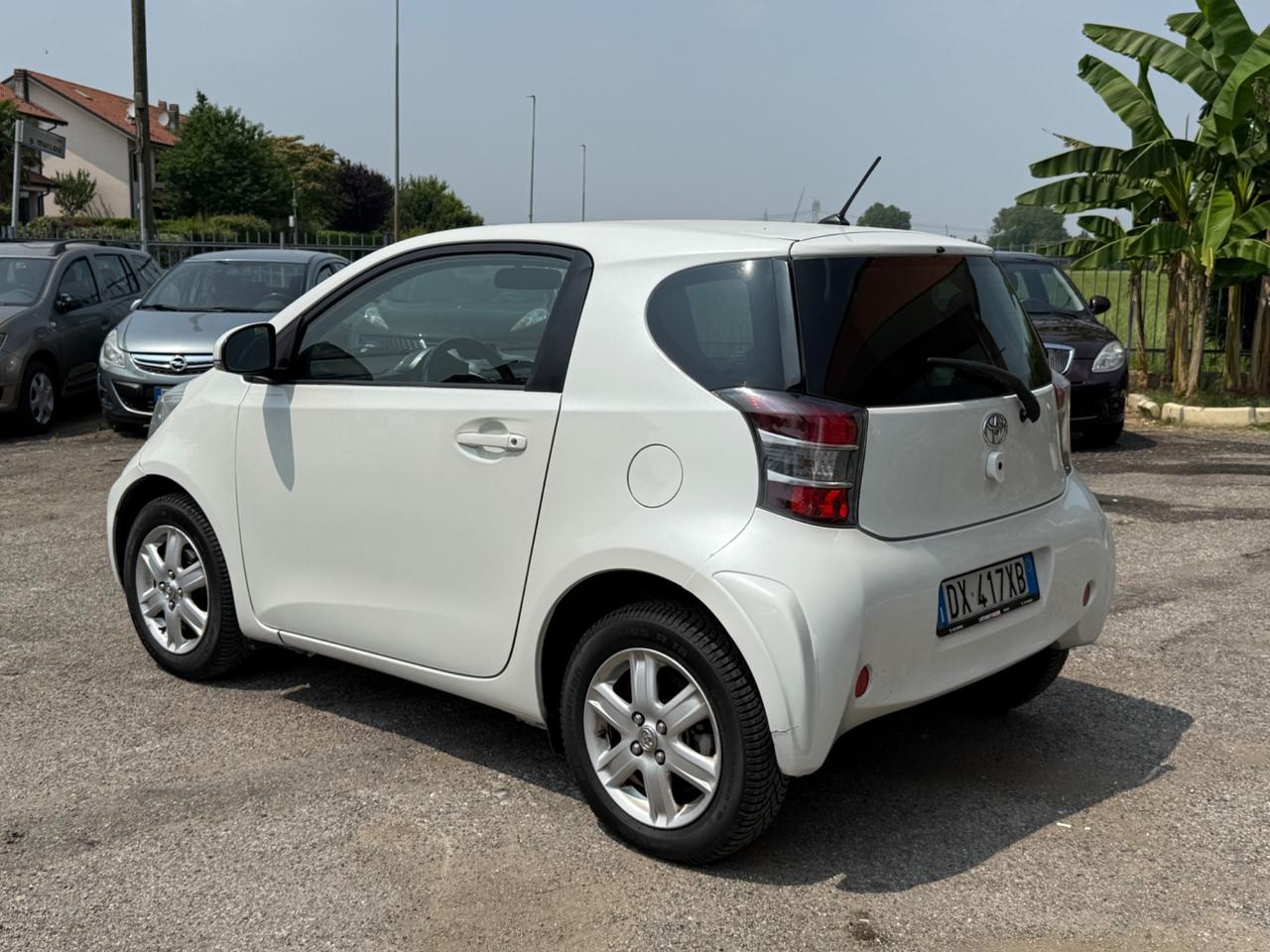 Toyota iQ 1.0 Multidrive