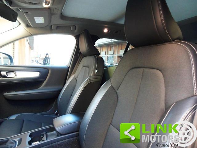 VOLVO XC40 T3 Momentum -UNICO PROPRIETARIO-FULL OPTIONALL...