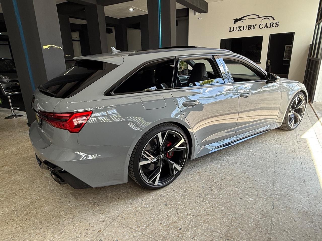 Audi A6 RS 6 Avant 4.0 TFSI V8 QUATTRO STRAFULL
