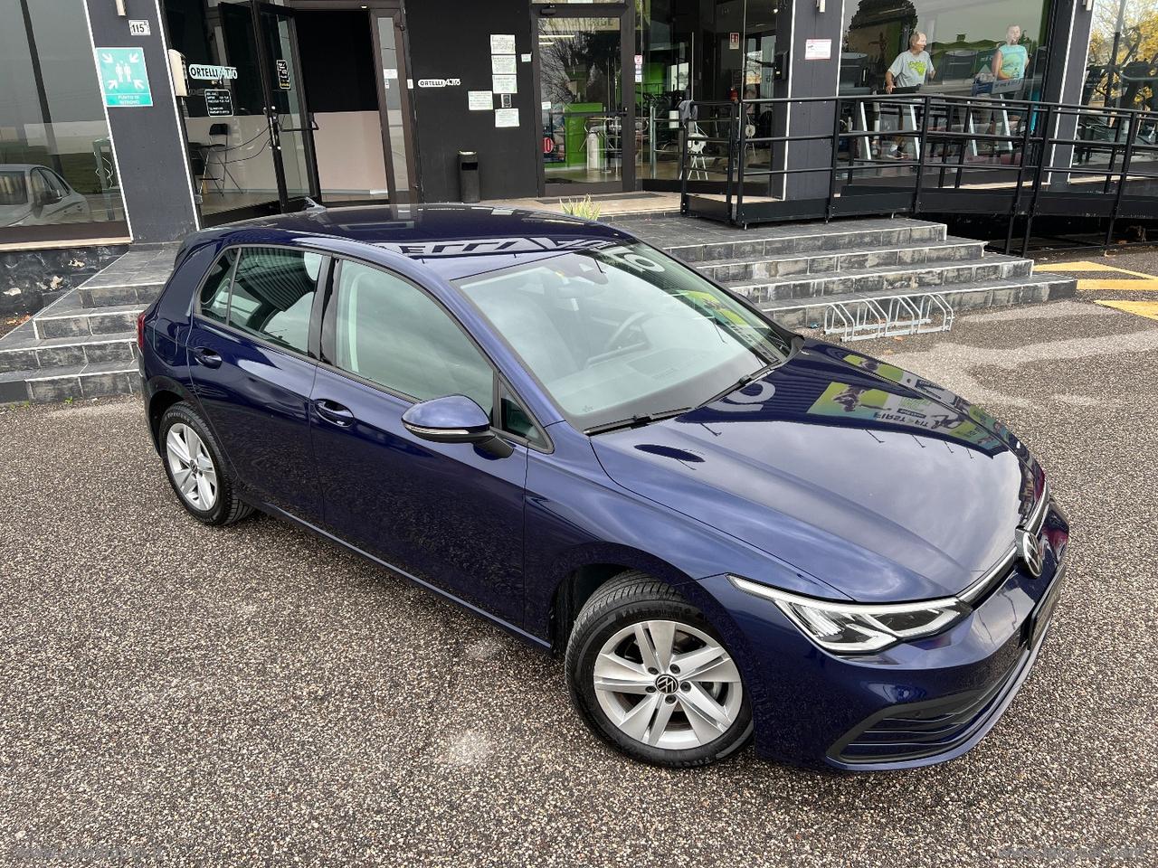 VOLKSWAGEN Golf 2.0 TDI DSG SCR Life IVA DEDUCIBILE