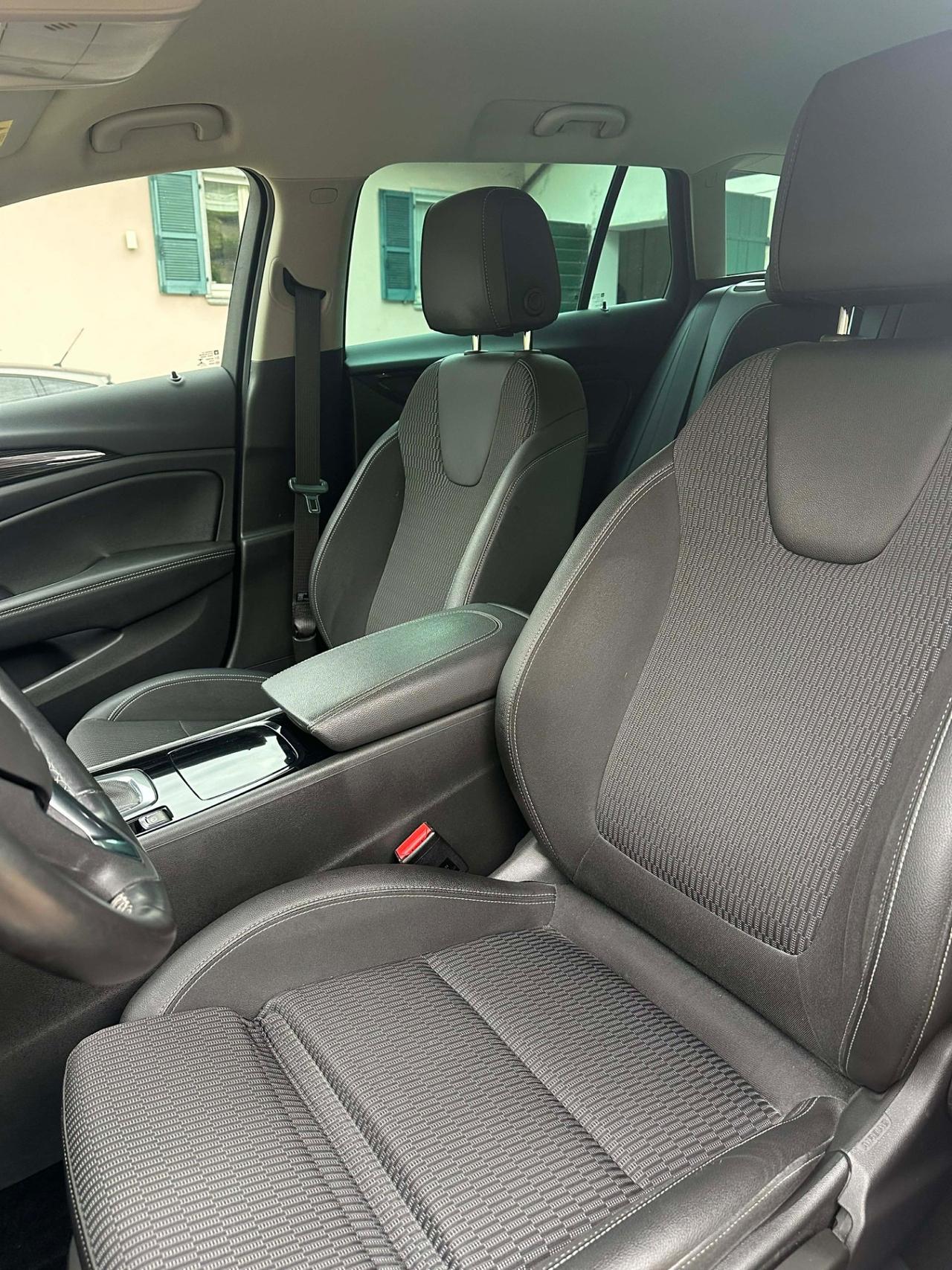 Opel INSIGNA 1.6 CDTI ST COSMO KMCERT NAVI EU6