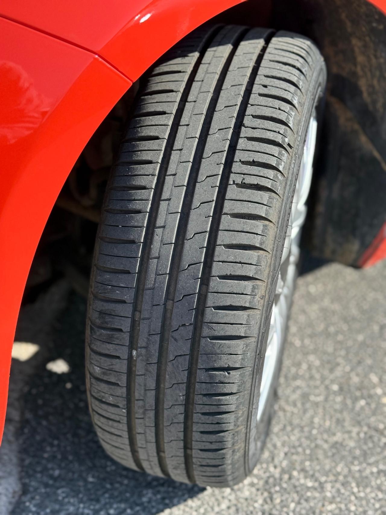 Fiat 500 1.0 Hybrid Dolcevita Rosso Corallo