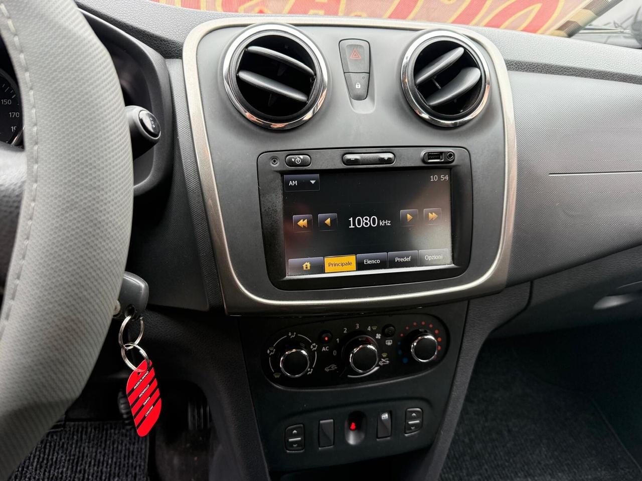 DACIA LOGAN SW900 TCe Lauréate OK NEOP.