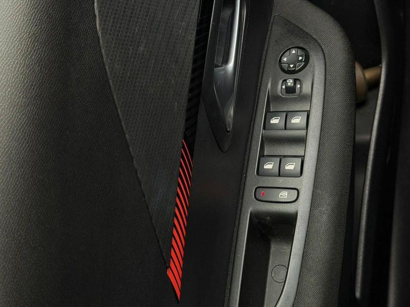 Peugeot 208 208 1.2 puretech +GpL