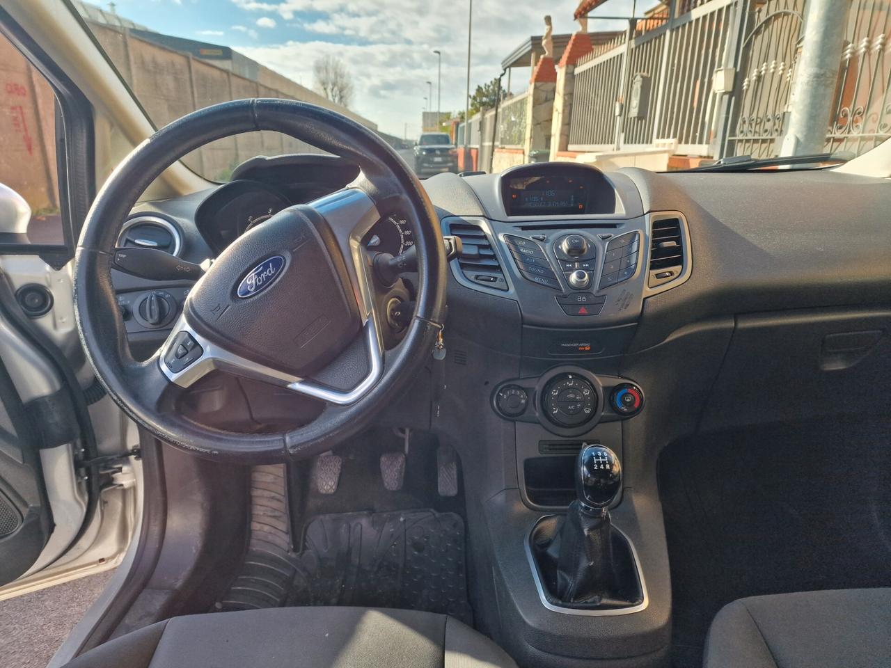 Ford Fiesta 1.5 TDCi 75CV 5 porte Titanium