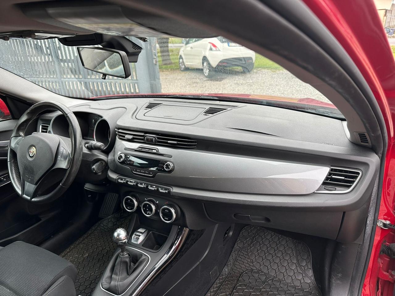 Alfa Romeo Giulietta 1.6 JTDm-2 105 CV Exclusive