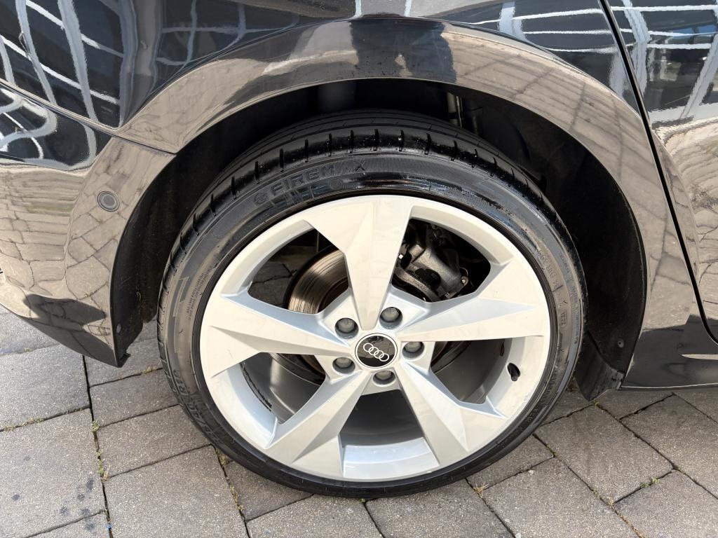 Audi A3 Sportback 30 g-tron S tronic Business