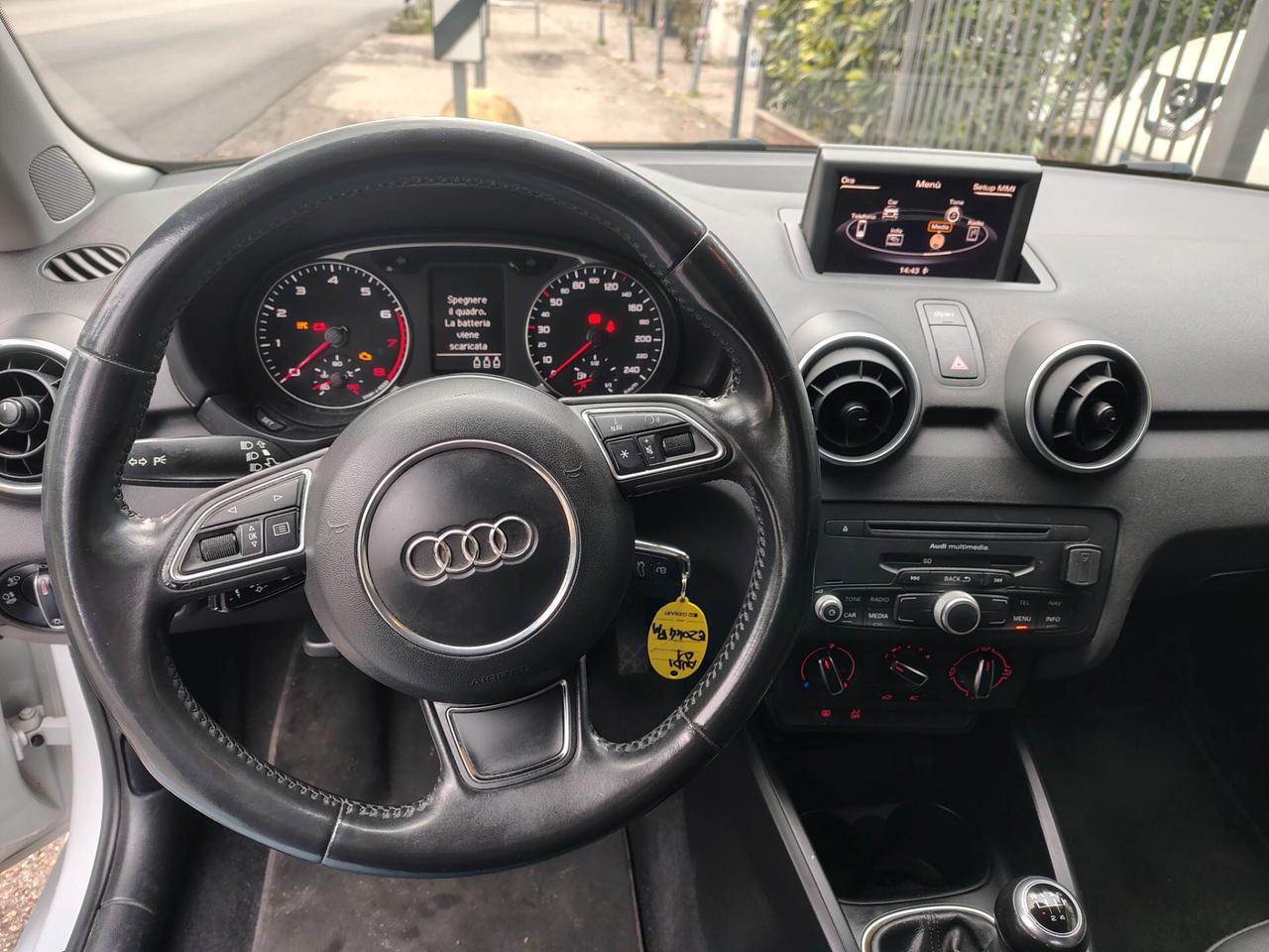 Audi A1 1.2 TFSI S line edition plus