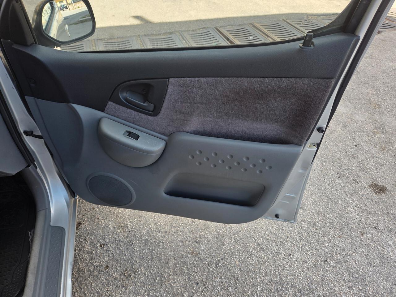 TOYOTA YARIS VERSO 1.3 BENZ GPL VALIDO FINO AL2032