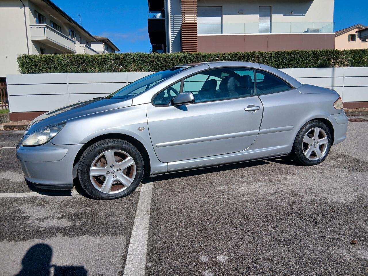 Peugeot 307 1.6 16V CC full optional + GPL valido sino al 2029