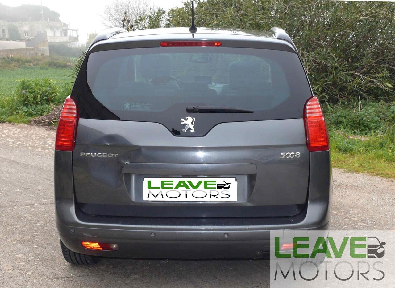 Peugeot 5008 2.0 HDi 150CV Féline (M1468)
