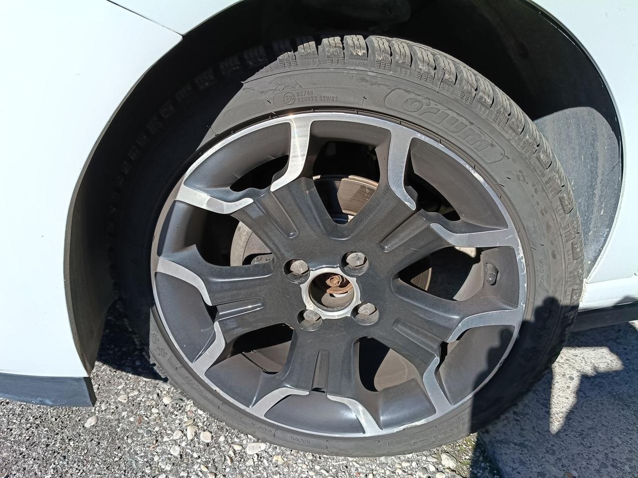 DS DS3 Sport Chic 1.6 Blue HDi 100 #9596