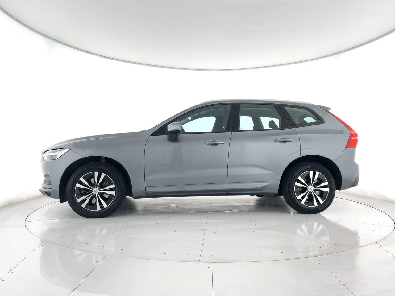 VOLVO XC60 2.0 b4 Momentum Pro awd auto CAMERA+APP CONNECT