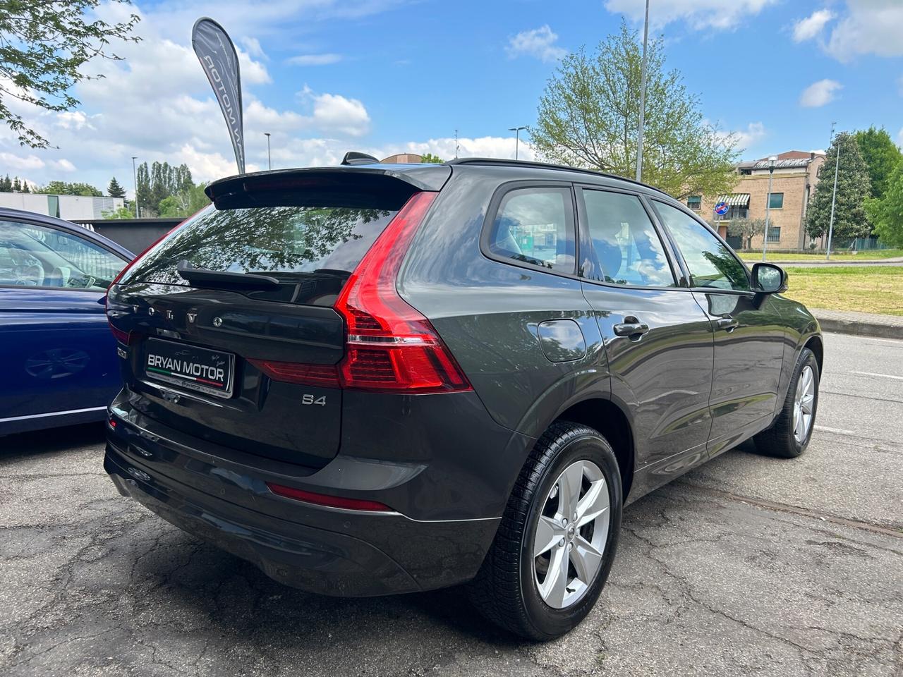 Volvo XC 60 XC60 B4 (d) AWD Geartronic Momentum