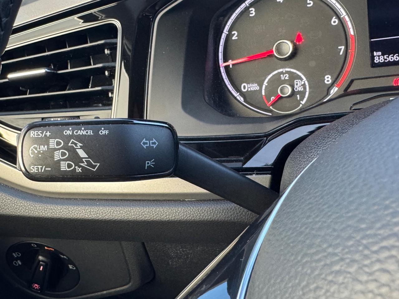 Volkswagen Polo 1.0 TGI 90Cv R-Line Sport BMT